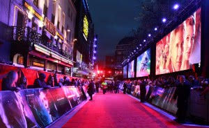 Фото Светильники SGM освещают парадную ковровую дорожку Звездных войн